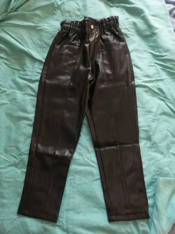 Pantalon effet cuir