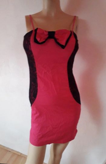 Mini robe style pinup / cabaret taille 36