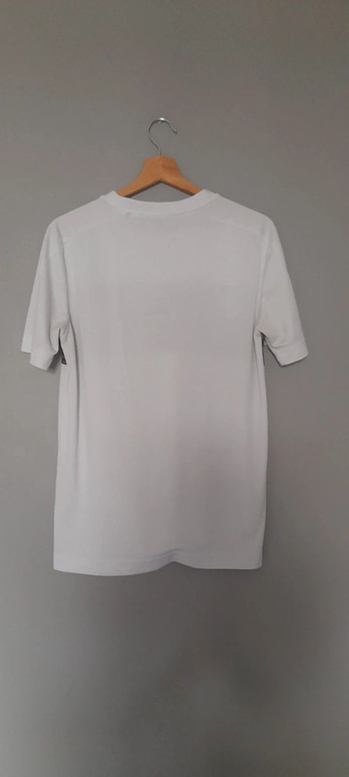 T-shirt blanc et militaire - photo numéro 6