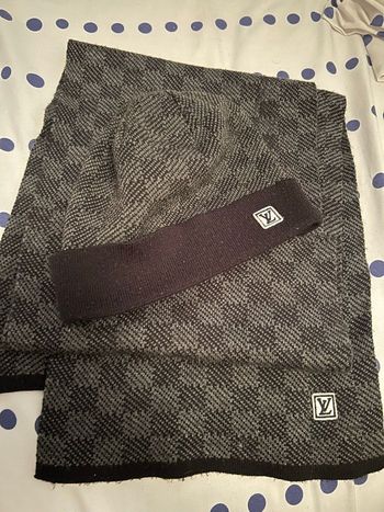 Bonnet lv et epharpe 