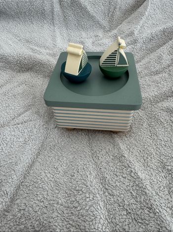 Boîte à musique bateaux