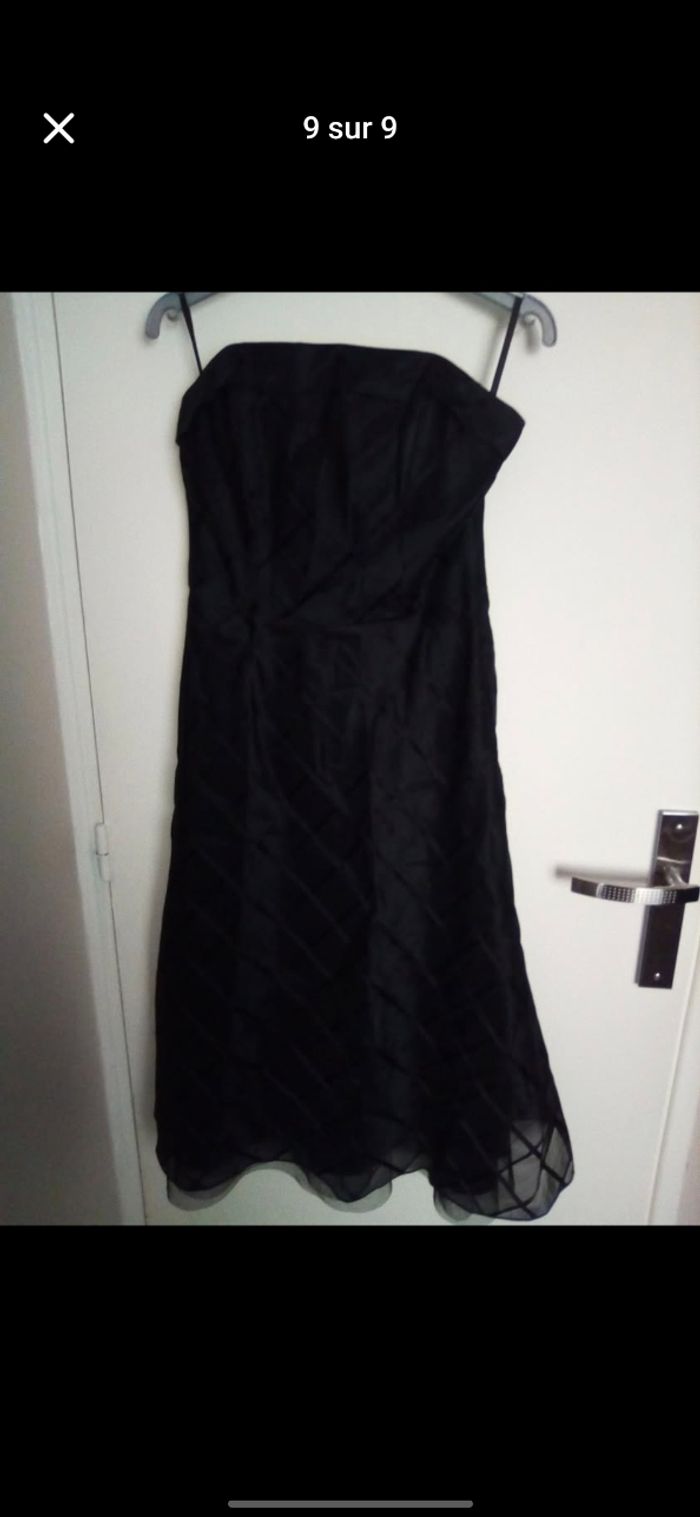 Robe bustier taille 36 très bon état et satinée - photo numéro 3