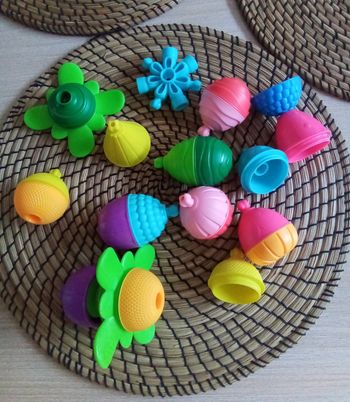 Chaine de pièces multicolores à emboiter à partir de 6 mois
