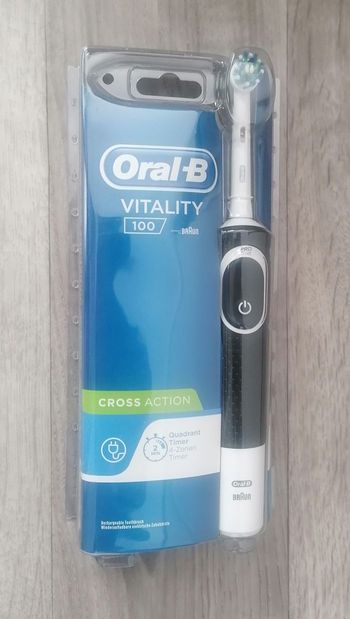 Brosse à dents électriques oral b