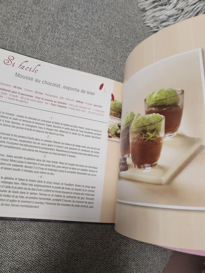 Livre chantillys et espumas 30 recettes classiques et inattendues - photo numéro 3