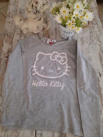 T-shirt Hello Kitty logo fleuri 10 ans