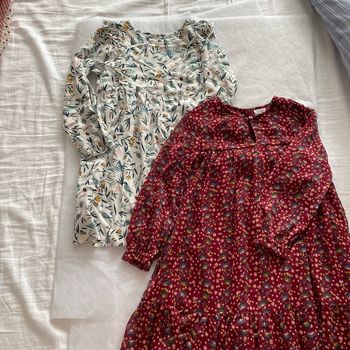 Lot de 2 robes motifs fleurs