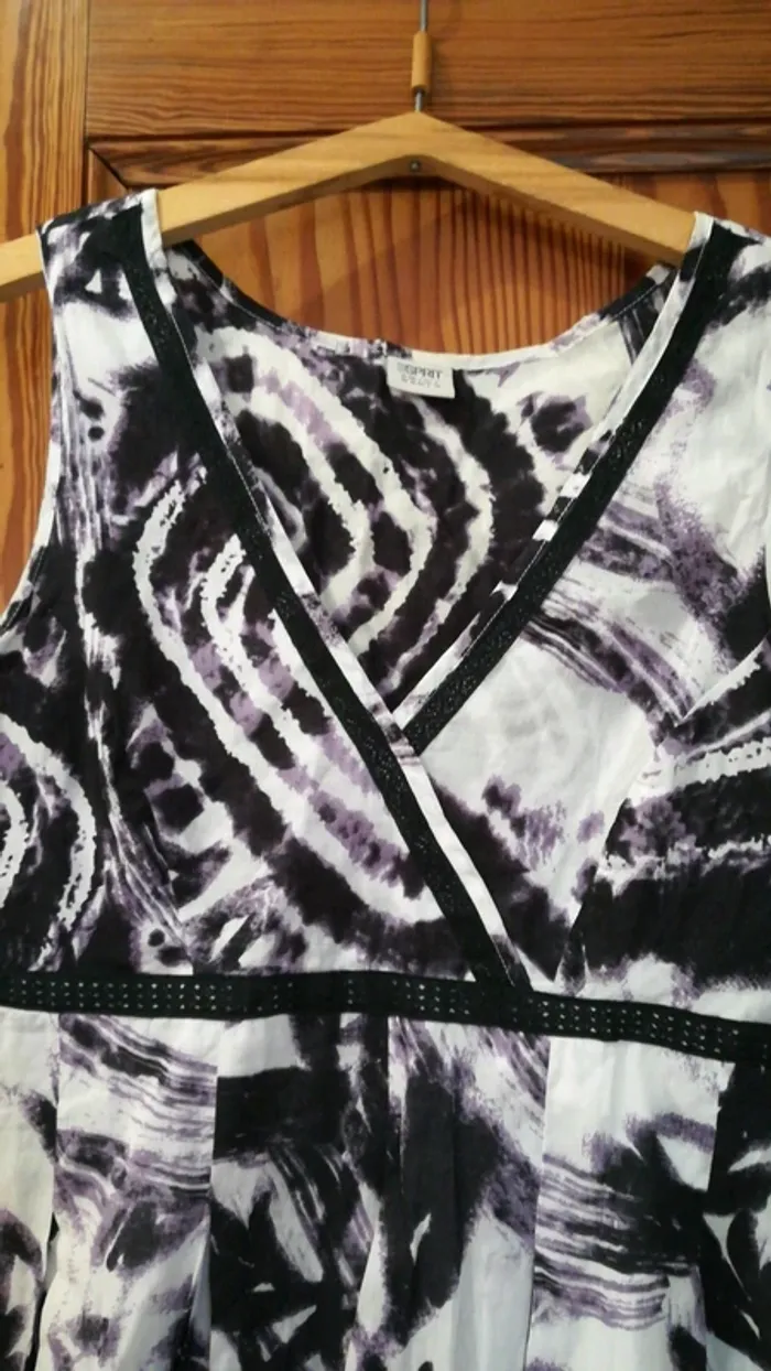 Robe été banche et violette - photo numéro 2