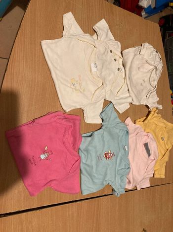 Lot de 6 body manches courtes taille 3mois