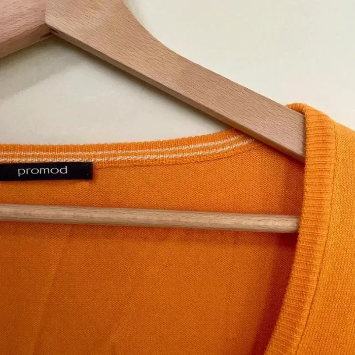 Gilet fin orange Promod T38-40, col rond, manches 3/4, maille légère boutonnée V030 - photo numéro 7