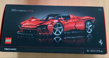 Lego Technic Ferrari neuf jamais déballer