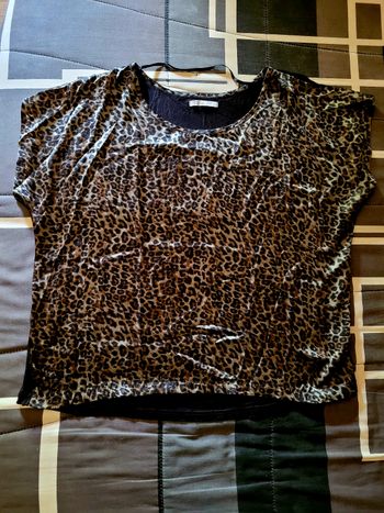 Tee shirt