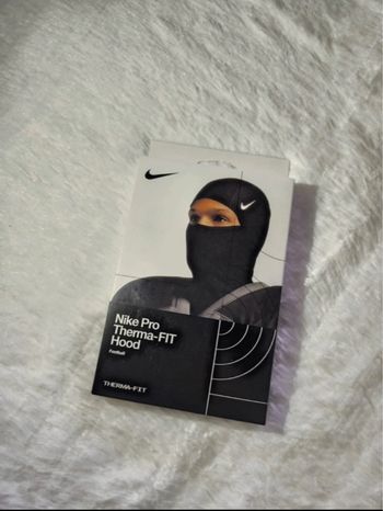 Cagoule Nike noir taille unique 
