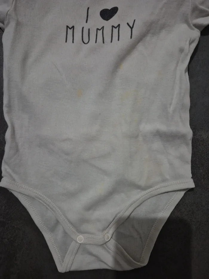 Lot 6 bodies manches courtes taille 12 mois bébé fille - photo numéro 10