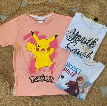 Lot 1 te shirt Pokémon + 2 te shirt ML 9/10 ans