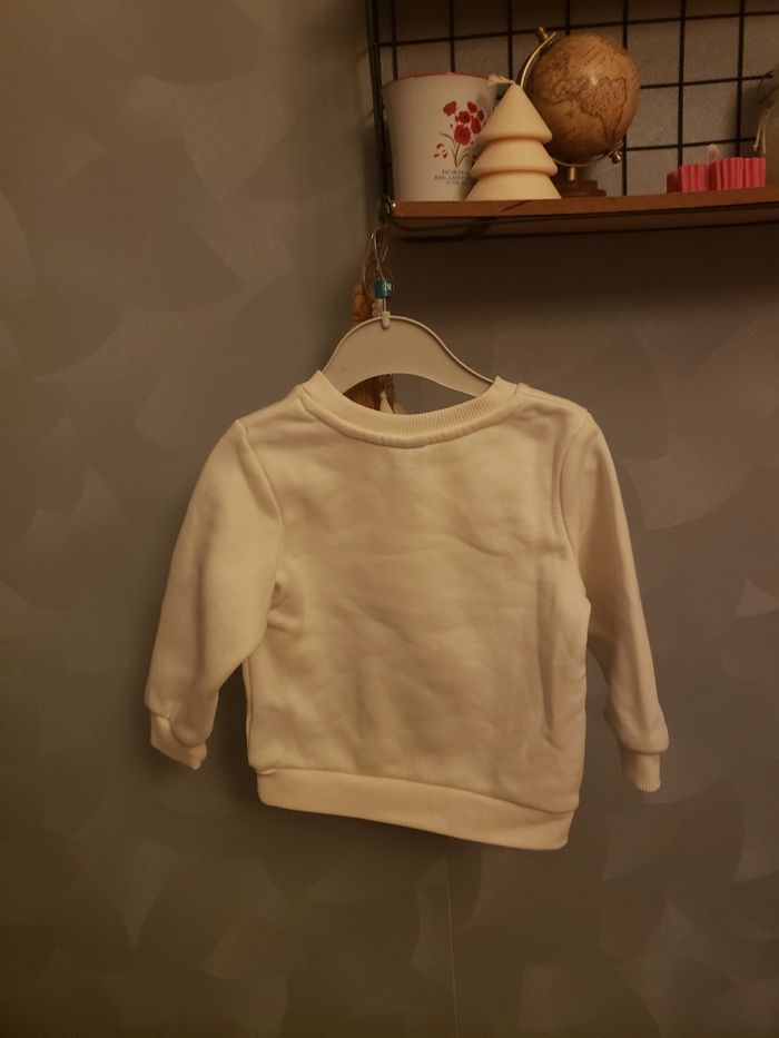 Pull 🎀 Disney × Primark 9-12 mois 3€ - photo numéro 4