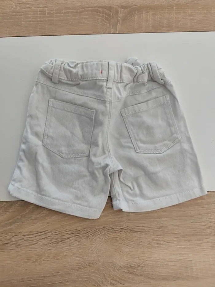 Short blanc - photo numéro 3