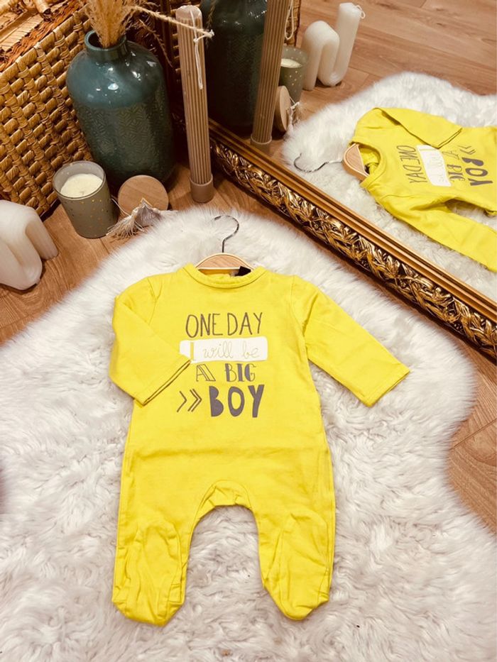 Taille 1 mois pyjama fin garçon Kiabi jaune * one day * 💙