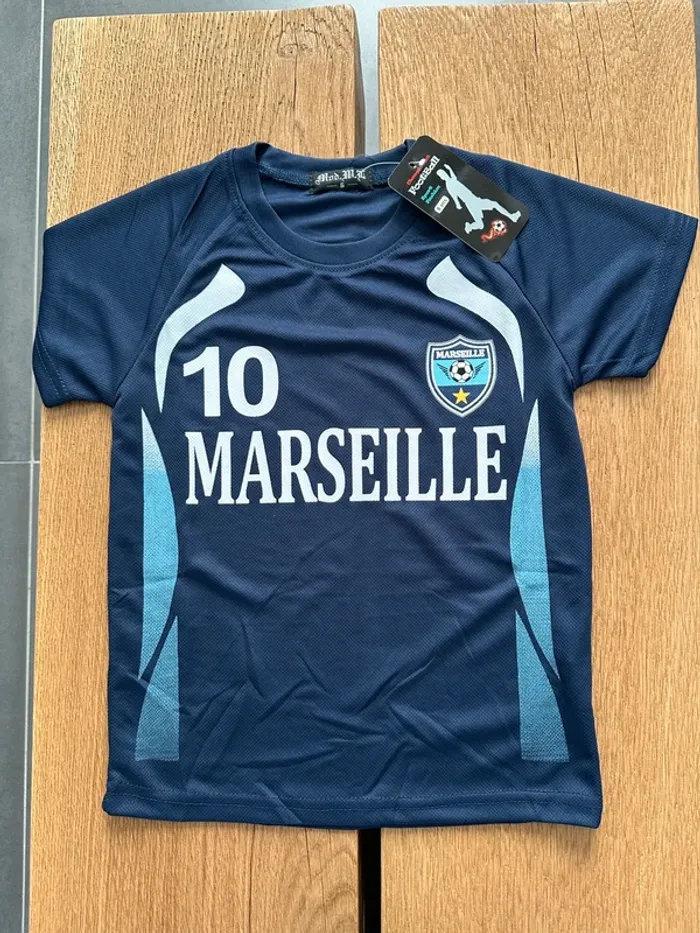 Ensemble, short et T-shirt six ans - photo numéro 3