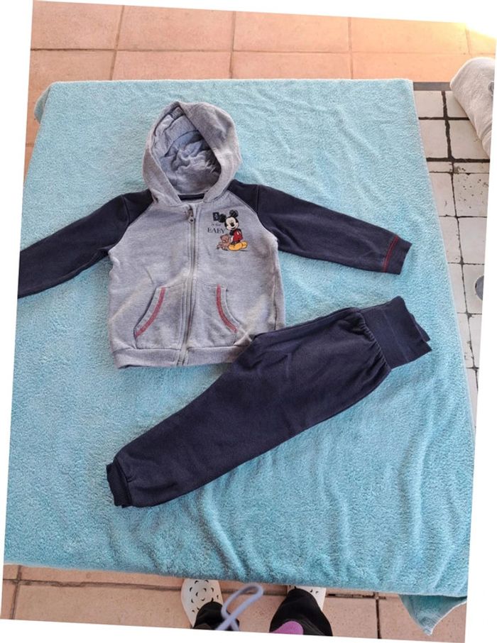 Mickey DISNEY ensemble bleu marine 86/92 - photo numéro 4