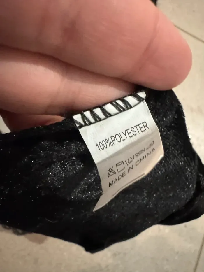 Accessoire de danse qui fait du bruit, très bon état, longueur 150cm - photo numéro 3