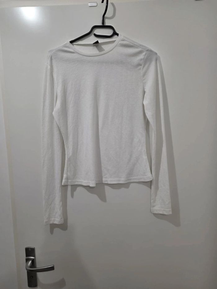Tee shirt
