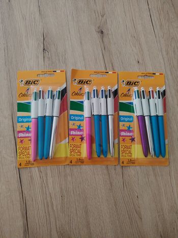 Stylos 4 couleurs bic