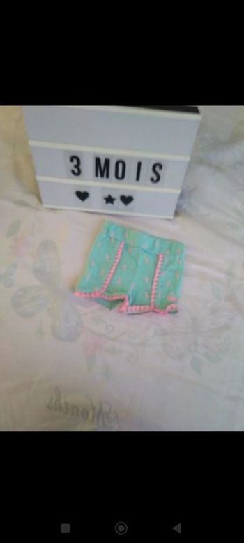 Short 3 mois