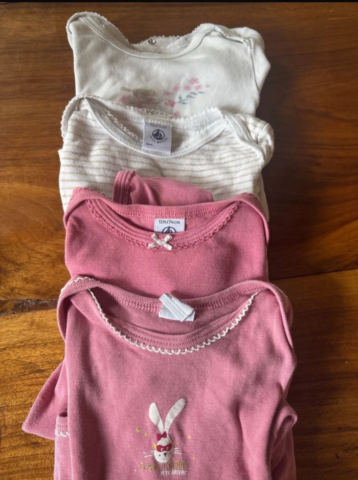 Lot de 4 bodies Petit Bateau 12M