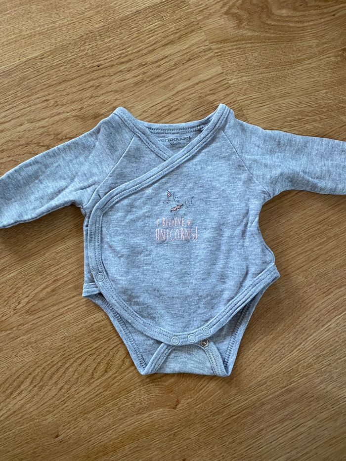 Pyjama et body naissance - photo numéro 2