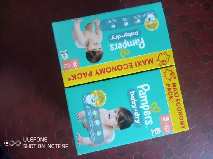 Couches Pampers baby Dry taille 3