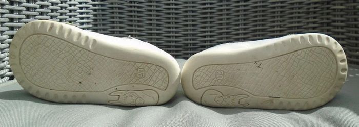 Jolies chaussures premiers pas fleurs fille T20 - photo numéro 3