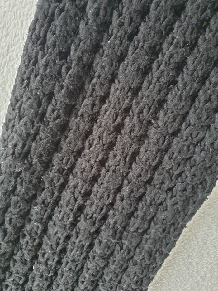 Grande echarpe noire femme - photo numéro 6