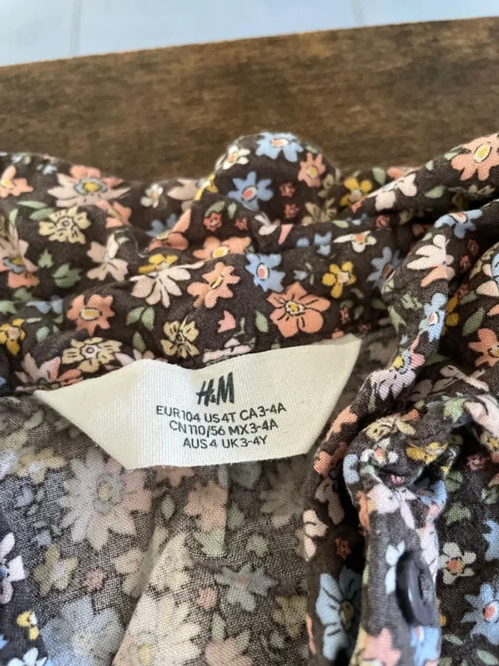 Lot de salopette / robe fille 4 ans - photo numéro 5