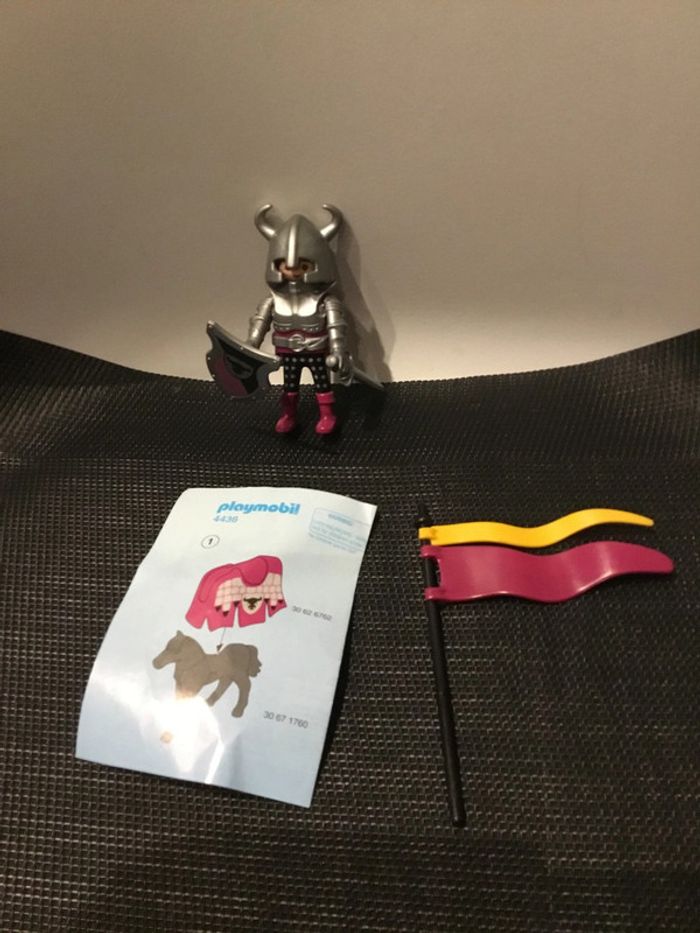 Playmobil figurine chevalier du taureau avec bannière 4436 moyen âge pièces détachées