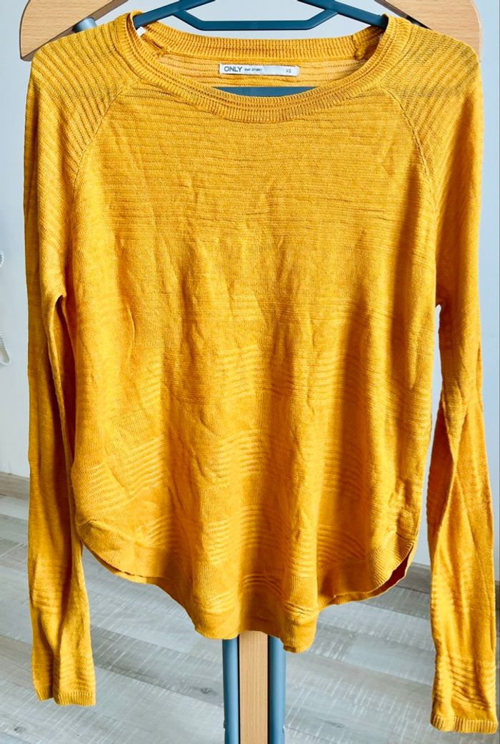 Pull jaune moutarde ONLY – Taille XS – Très bon état - photo numéro 3