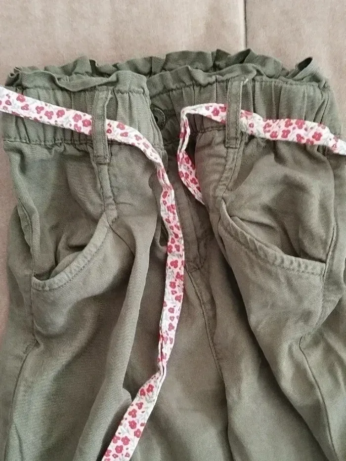 Pantalon twell Vertbaudet fille 10 ans vert militaire - photo numéro 2