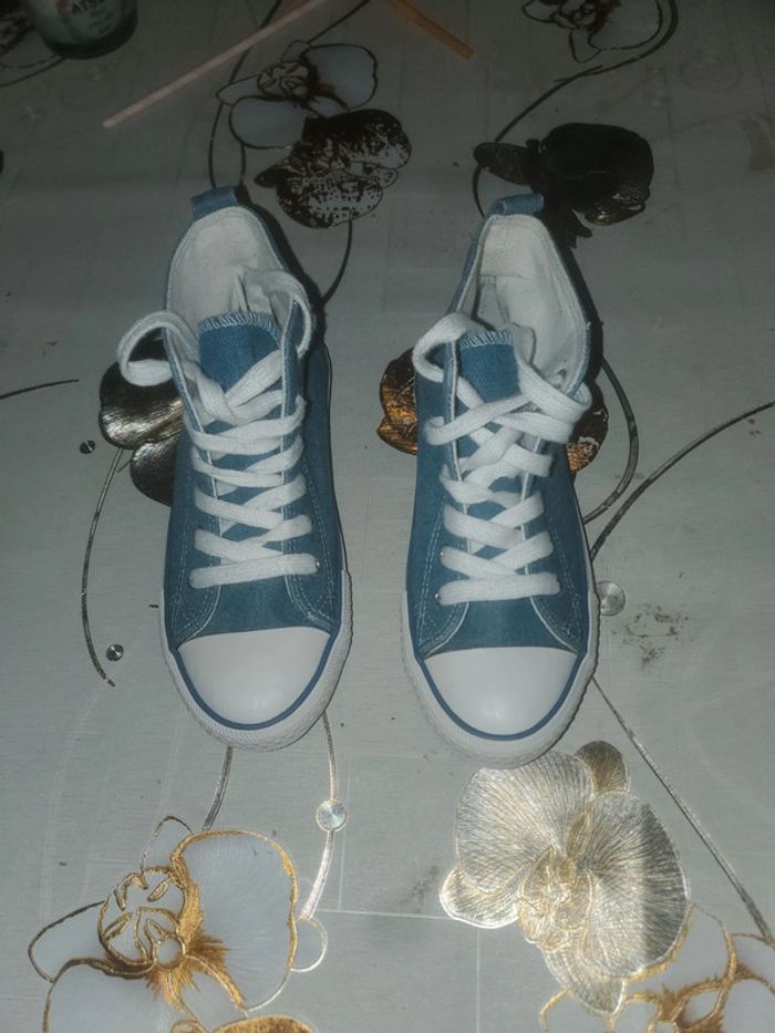 Chaussure baskets taille 32