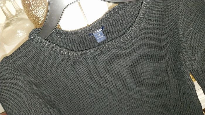 Pull noir col rond et pailleté très bon état by Kiabi Taille 6 ans - photo numéro 6