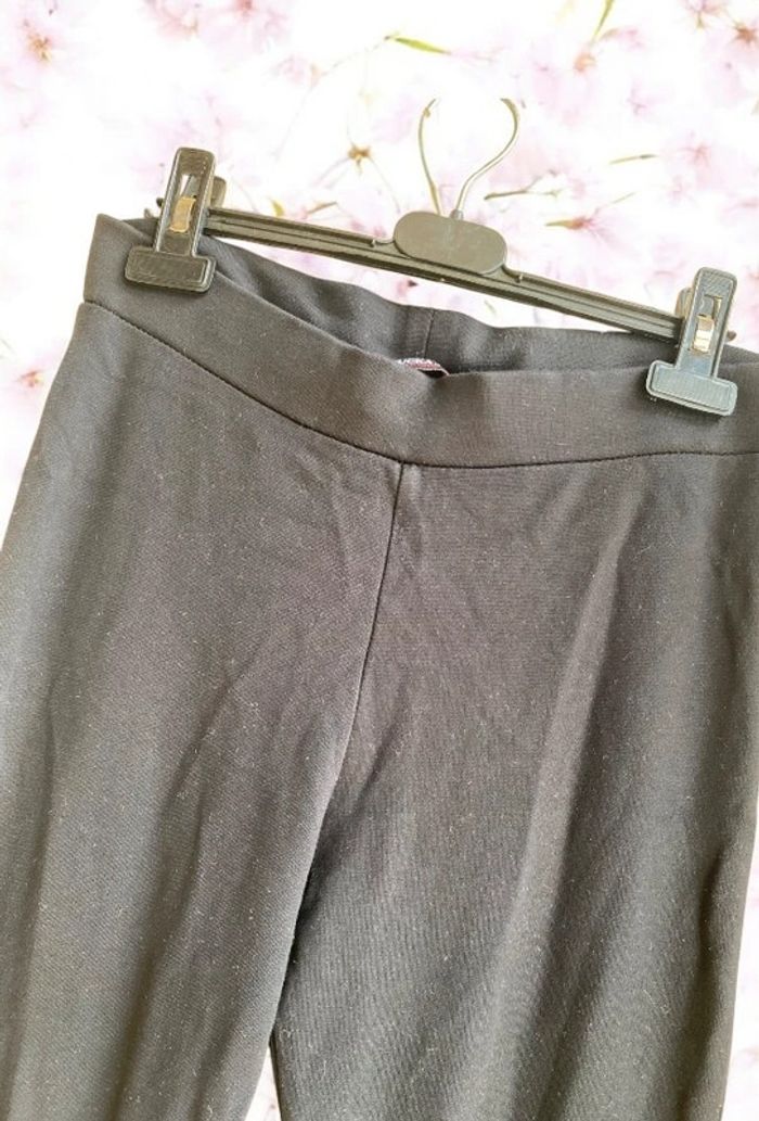 🎀 Pantalon noir de type legging évasé Taille M🎀 - photo numéro 3