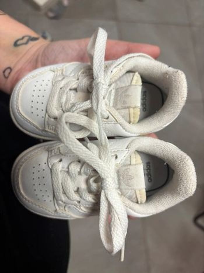Basket adidas - photo numéro 3
