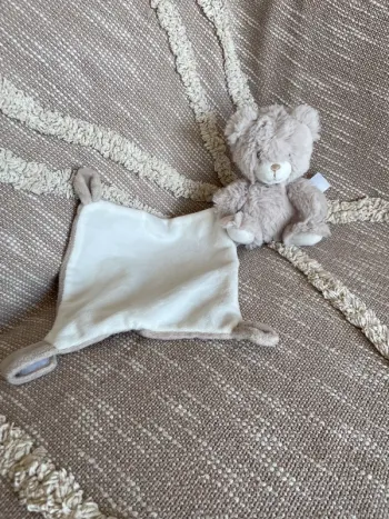 Peluche doudou mouchoir 16cm tex ours beige marron blanc très bon état