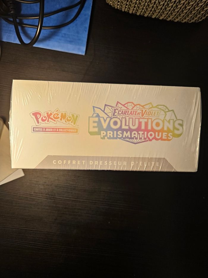 ETB Évolutions Prismatiques EV8.5 FR Scellée - photo numéro 6