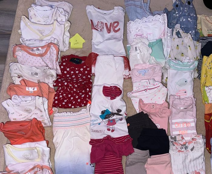 Lot 43 pièces fille été