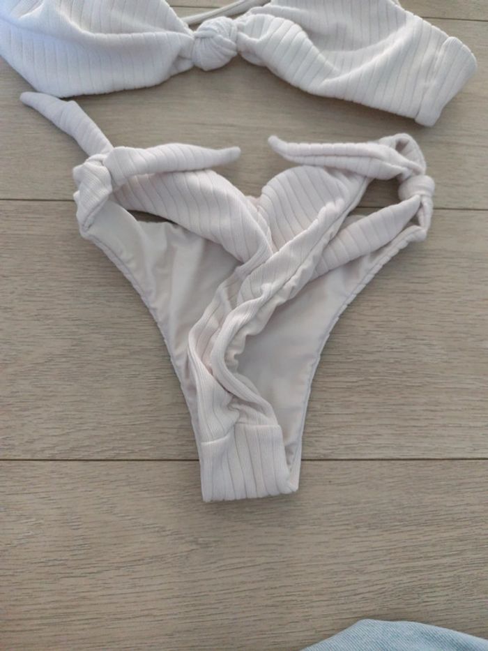 Bikini string - photo numéro 4