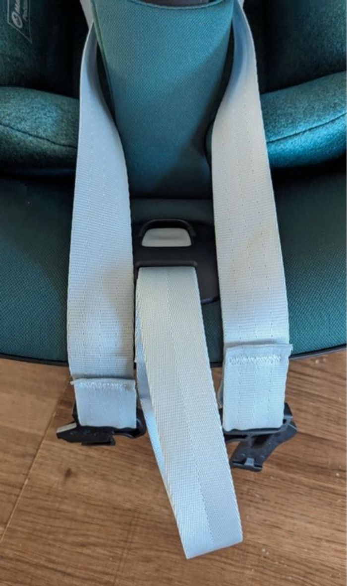 Cosy pebble 360 maxi cosi excellent état - photo numéro 4