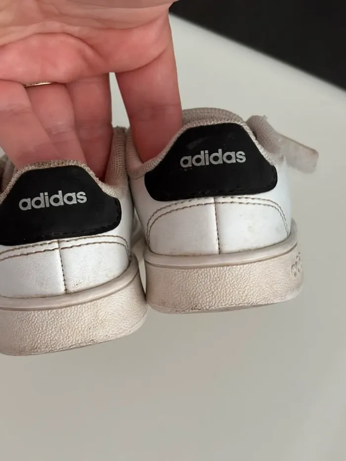 Basket adidas - photo numéro 2