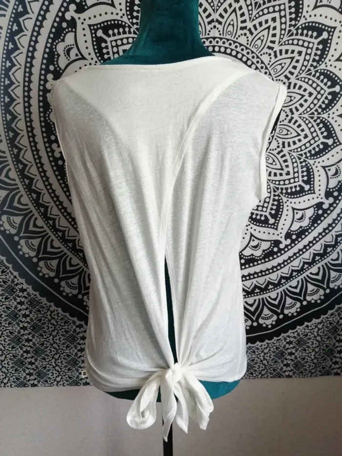 Haut blanc imprimé rosace mandala ouvert dans le dos / roxy / (M) - photo numéro 5