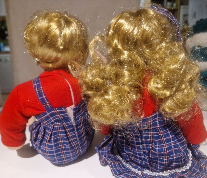 Superbe poupés vintage " les jumeaux " - photo numéro 3