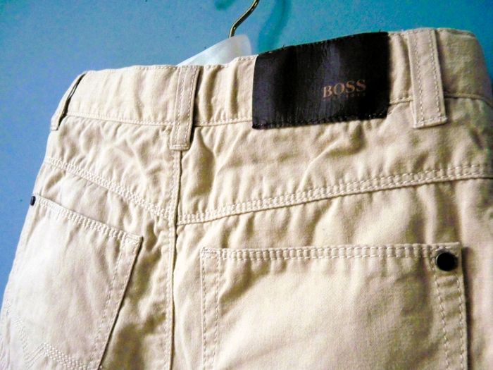 Pantalon Garçon Hugo Boss 10 ans Neuf Lin beige collection été - photo numéro 3